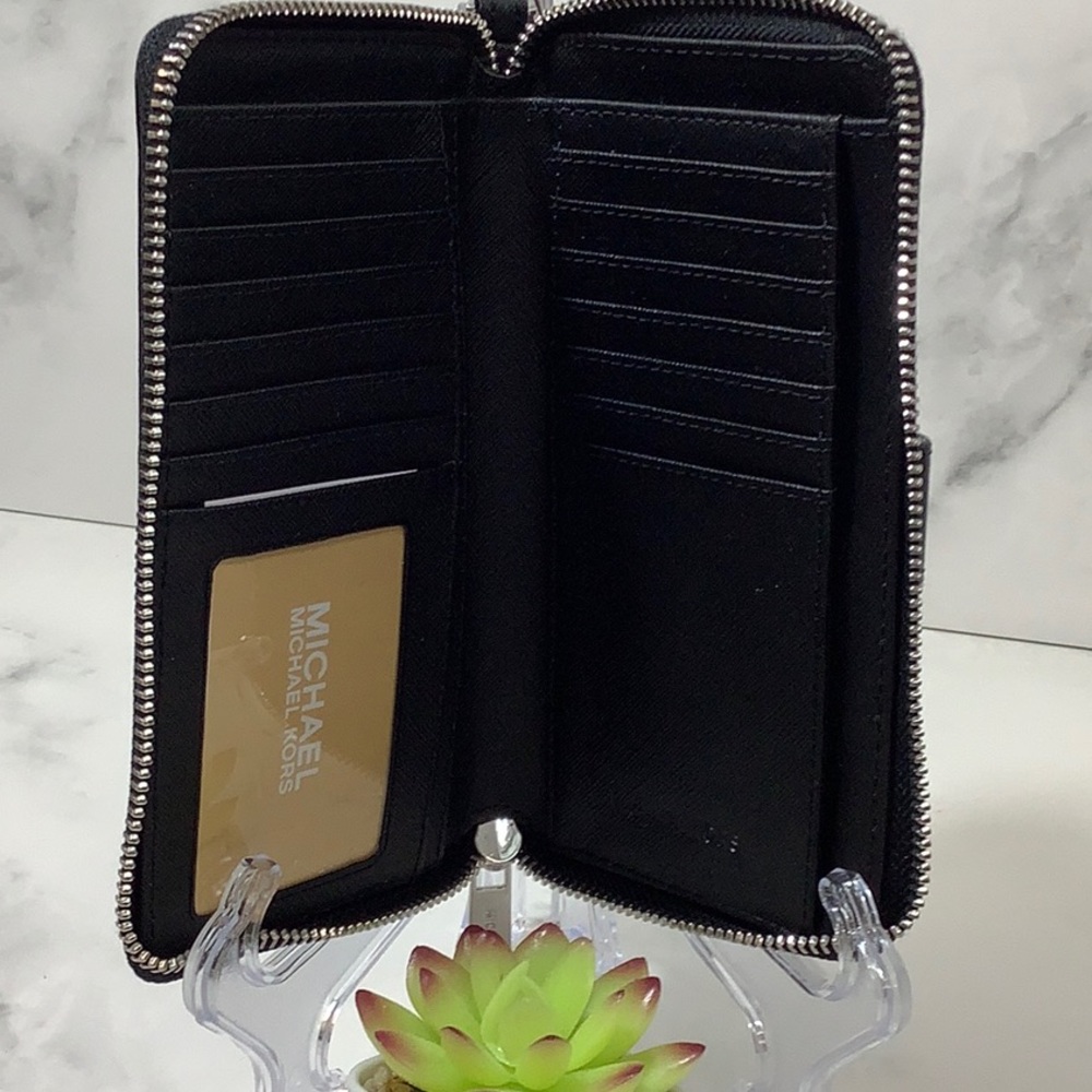 NWT Michael Kors Phones Holder Wallet Wristlet - Picture 5 of 6